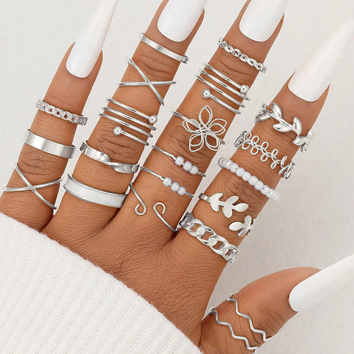 Hollow Heart Geometric Butterfly Leaf Ring Set